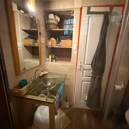 民宿 Tiny House Creative 圣但尼